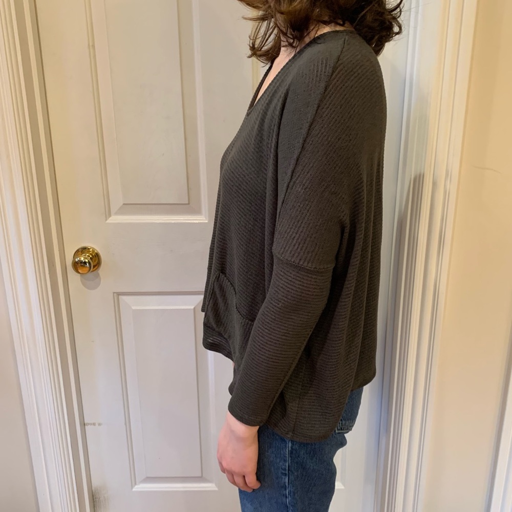 Urban Outfitters BDG olive sweater shirt - Picture 3 of 5
